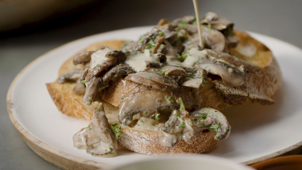 recipe image MUSHROOMS ON TOAST